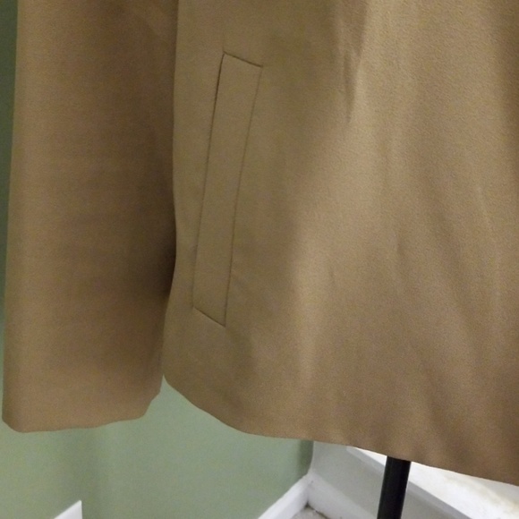 Roz & Ali Jacket - Picture 3 of 3